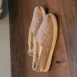 Toms Fuzzy Lined Shoes